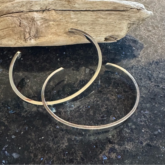 Set of Stainless Steel Bangle Bracelets – Engraved Inspirational Message - Picture 2 of 3